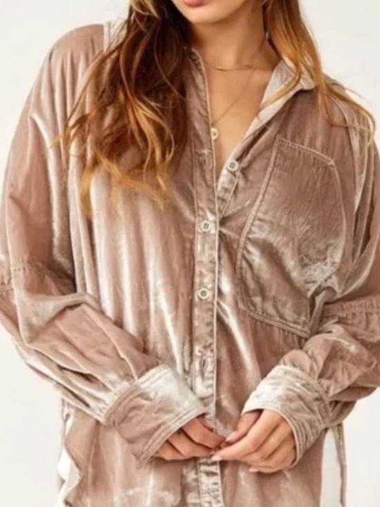We The Free Tops - NWOT Anthropologie We The Free Midnight Skies Velvet Mushroom Top Size M 50”